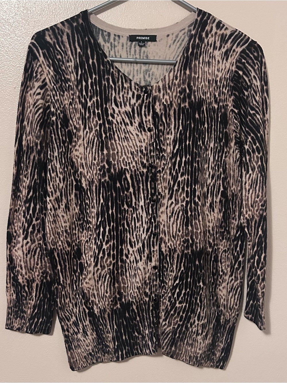 Premise Women's 3/4-Sleeve Animal Print Cardigan Sweater